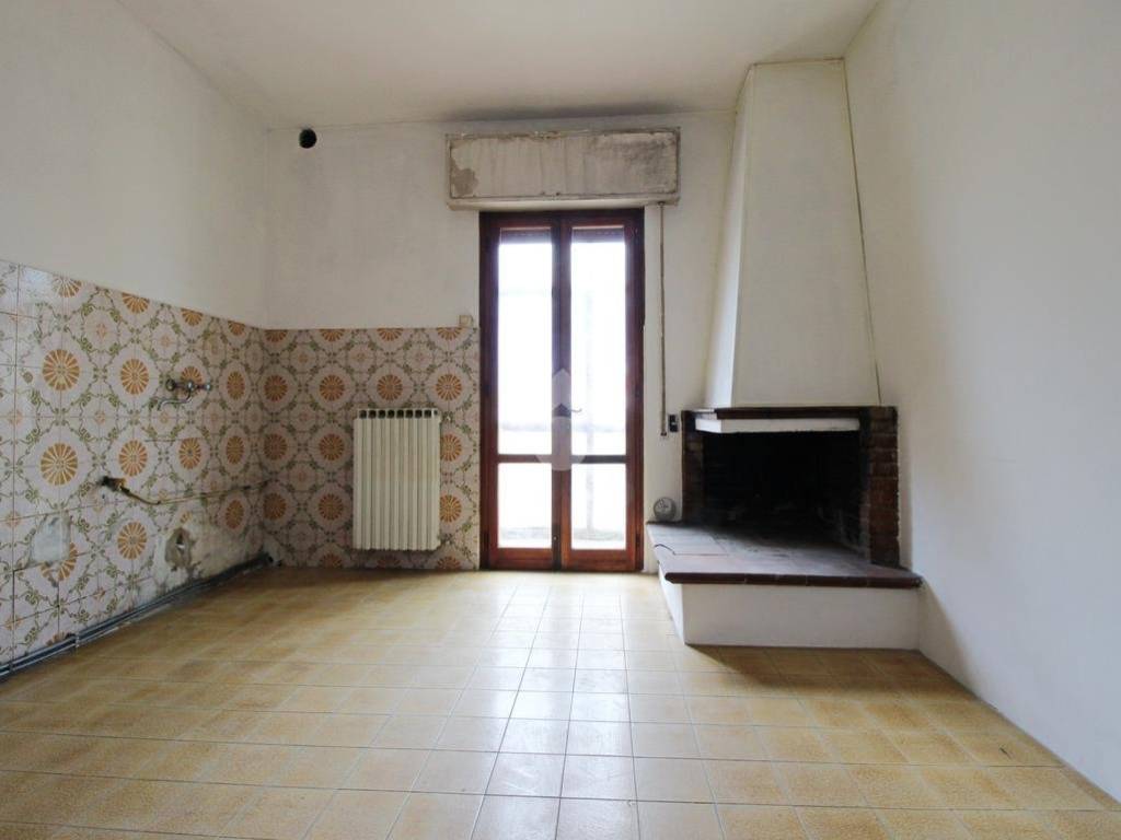 appartamento in vendita a Prato in zona Narnali