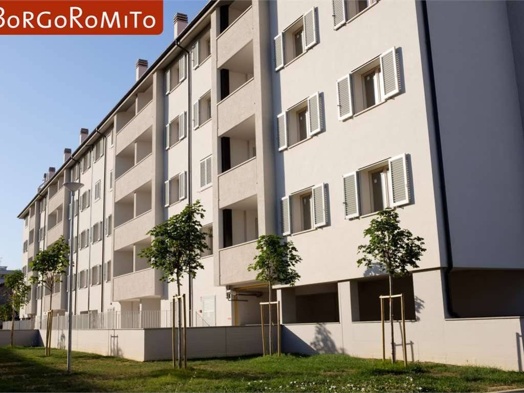 locale commerciale in vendita a Prato