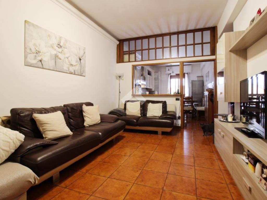appartamento in vendita a Prato in zona Narnali