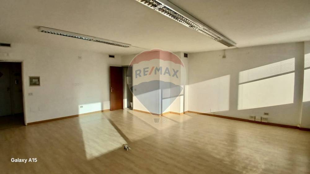 ufficio in vendita a Prato