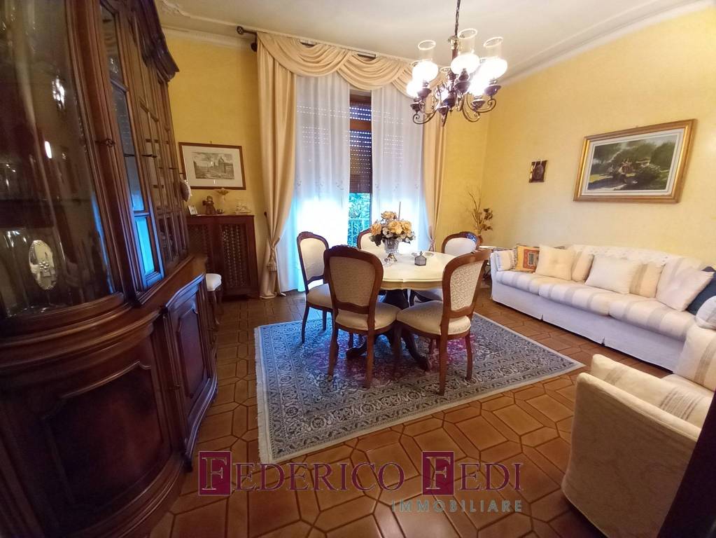 appartamento in vendita a Prato in zona Coiano