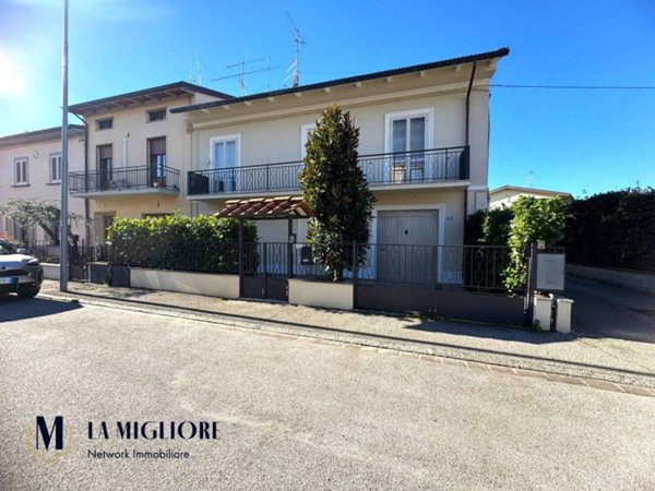 appartamento in vendita a Prato in zona Viaccia