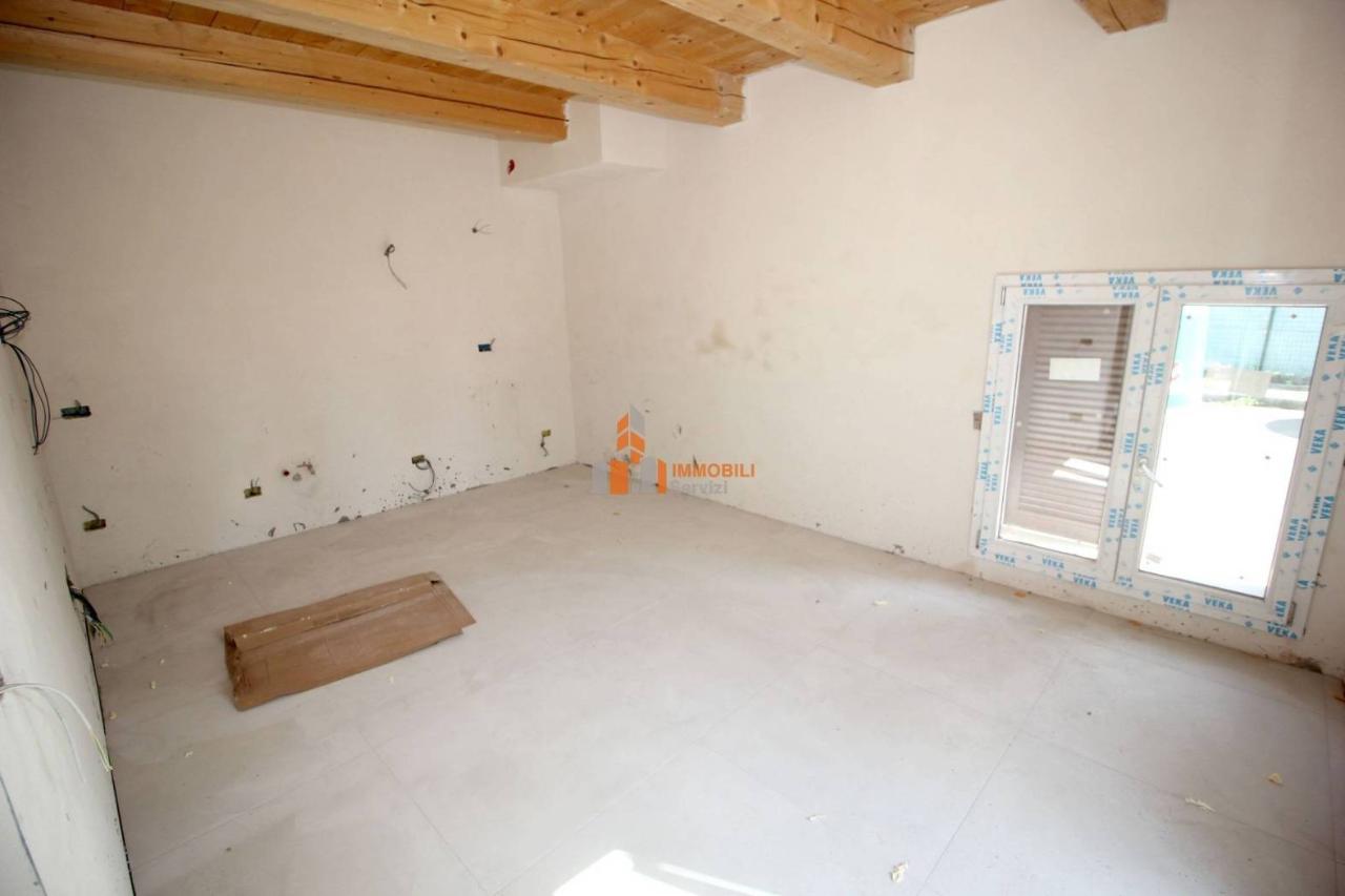 appartamento in vendita a Prato in zona Vergaio