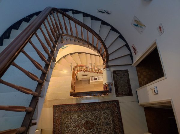 casa indipendente in vendita a Prato