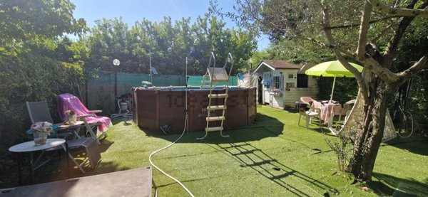 casa indipendente in vendita a Prato in zona Fontanelle