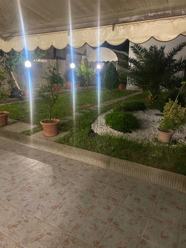 casa indipendente in vendita a Prato in zona Iolo