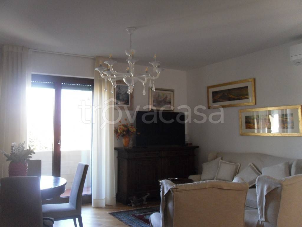 appartamento in vendita a Prato in zona Vergaio