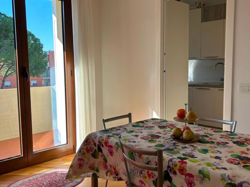 appartamento in vendita a Prato in zona Iolo