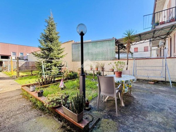 appartamento in vendita a Prato in zona Vergaio