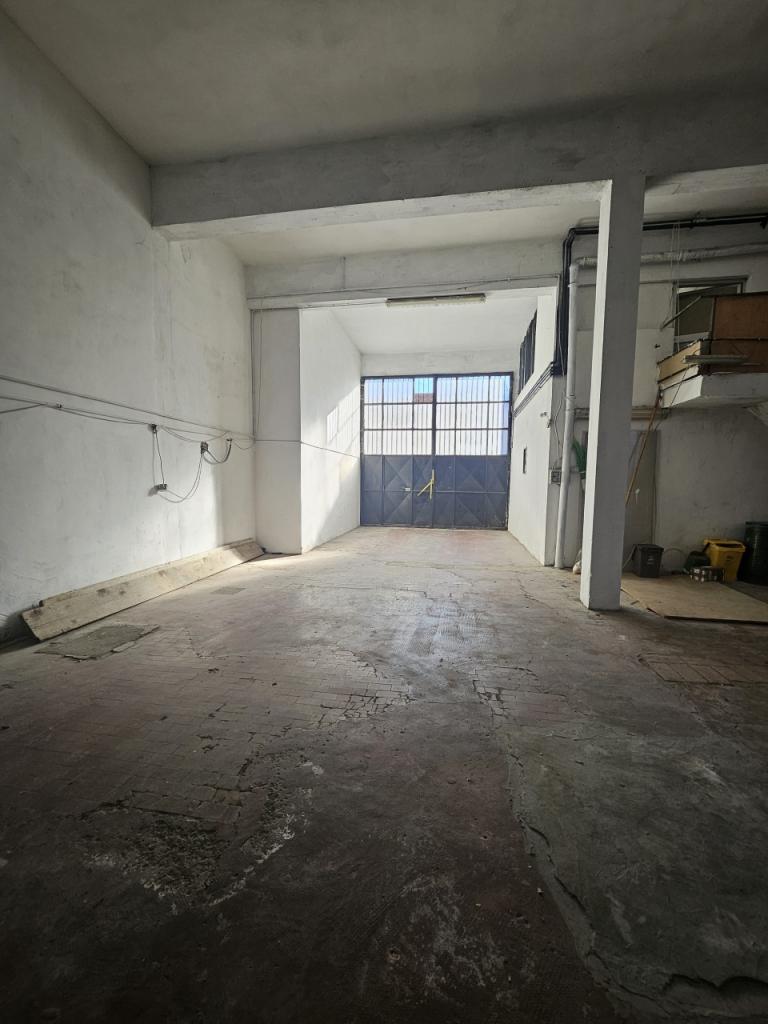 casa indipendente in vendita a Prato