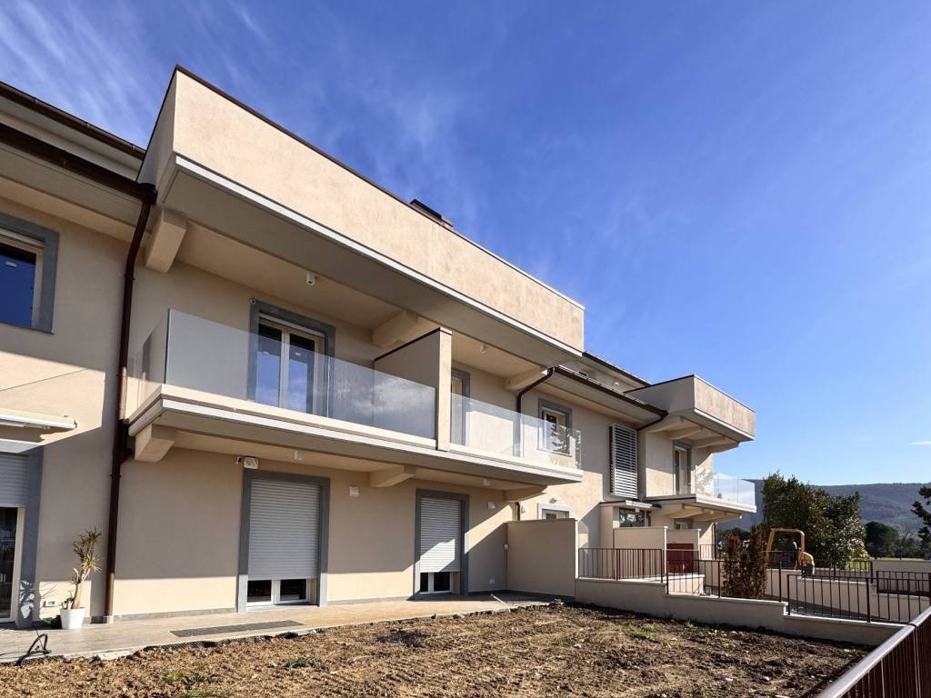 appartamento in vendita a Prato in zona Galceti