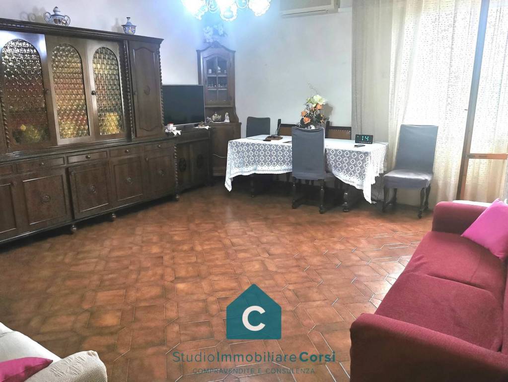 appartamento in vendita a Prato in zona Cafaggio