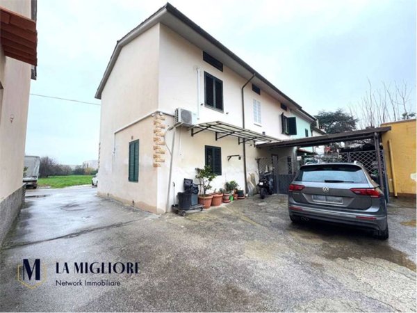 casa indipendente in vendita a Prato in zona Galciana
