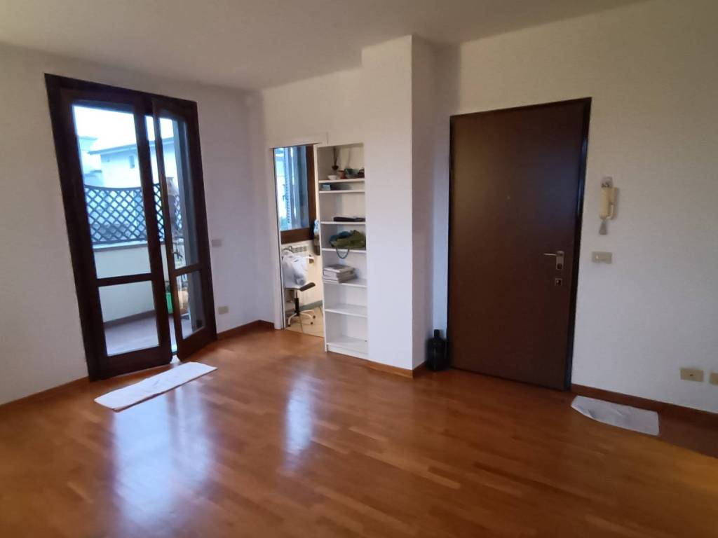 appartamento in vendita a Prato in zona Tavola
