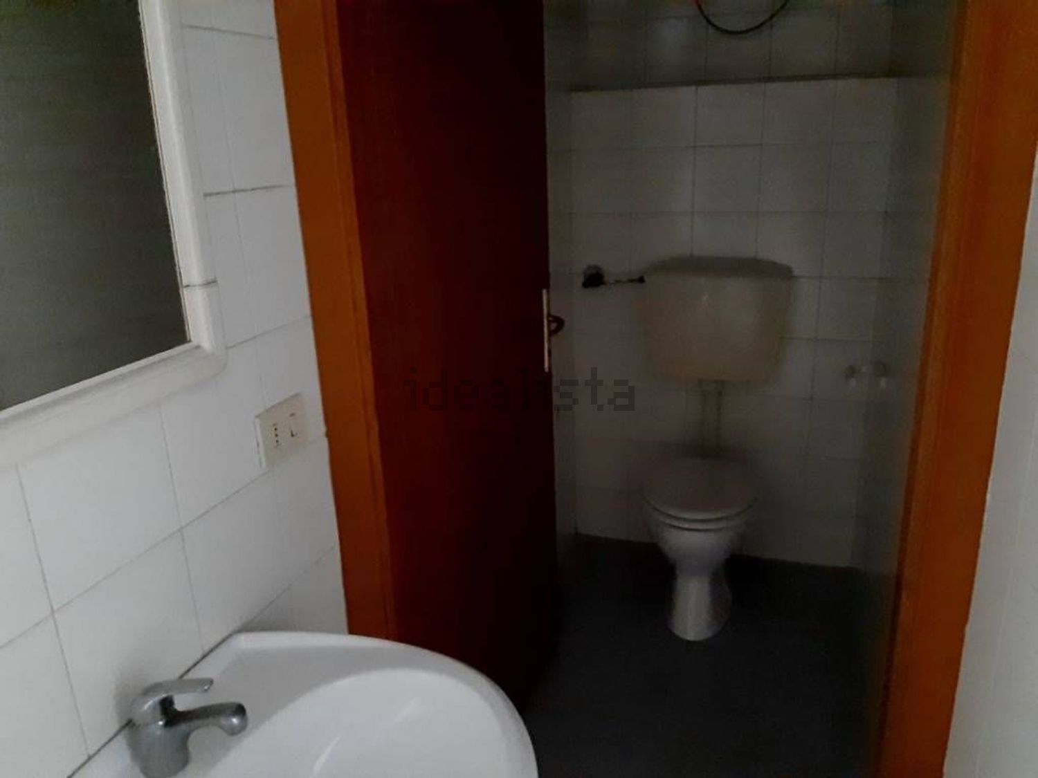 negozio in vendita a Prato