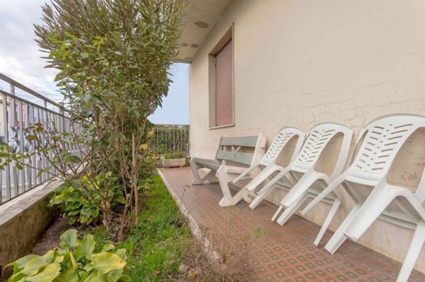 casa indipendente in vendita a Prato in zona Sant'Ippolito