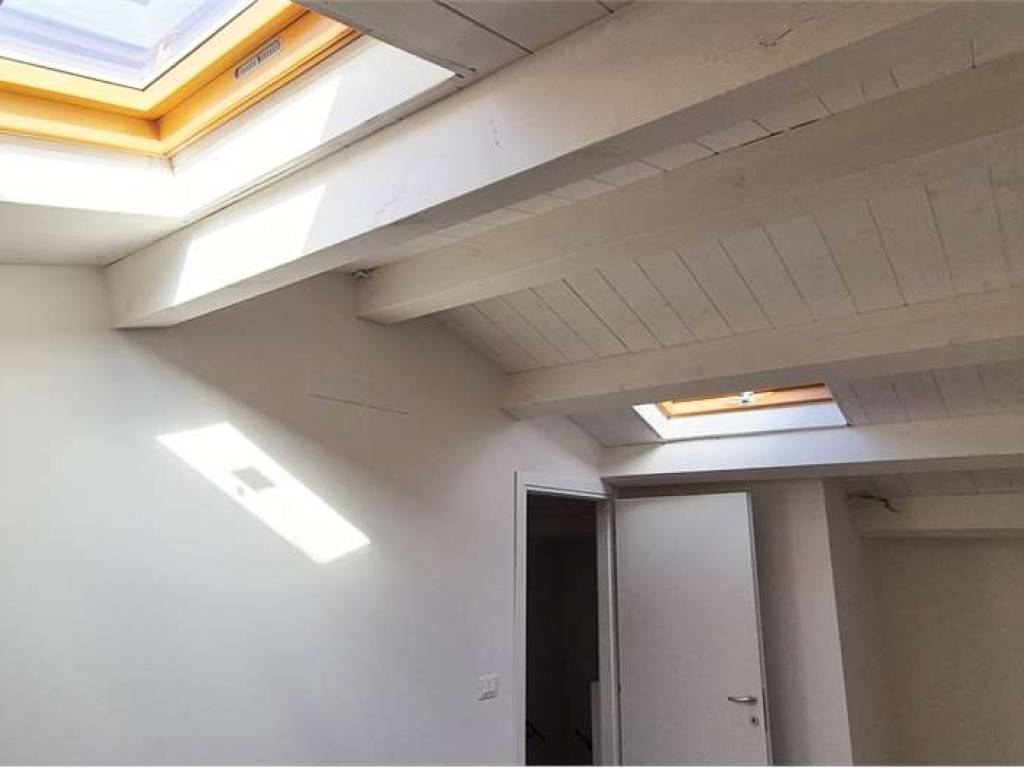 casa indipendente in vendita a Prato in zona Casale