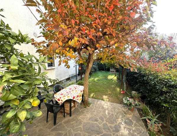 casa indipendente in vendita a Prato in zona La Querce