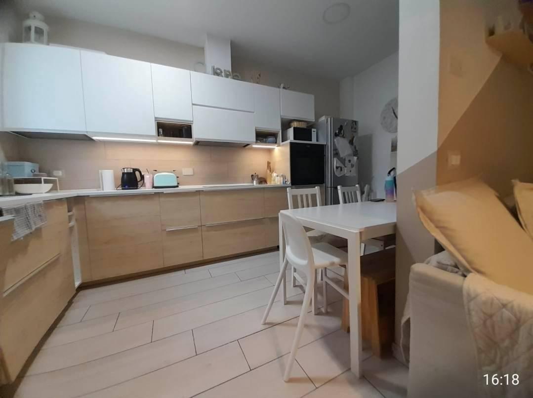 casa indipendente in vendita a Prato
