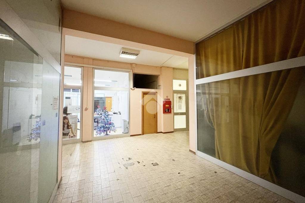 trivano in vendita a Prato in zona Grignano