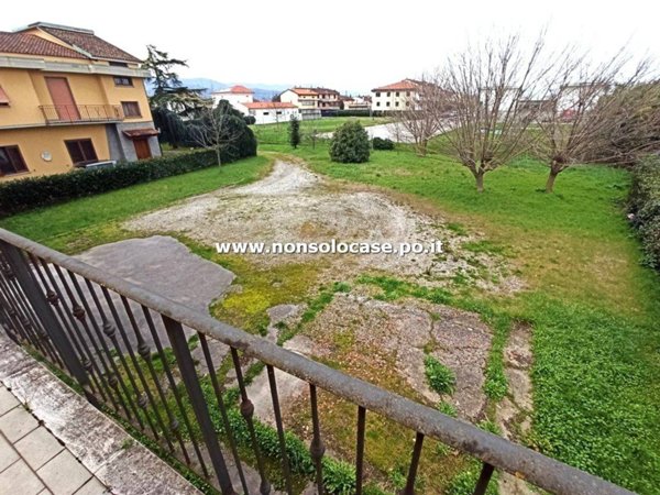 casa indipendente in vendita a Prato in zona Tavola