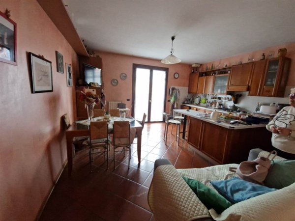 appartamento in vendita a Prato in zona La Querce