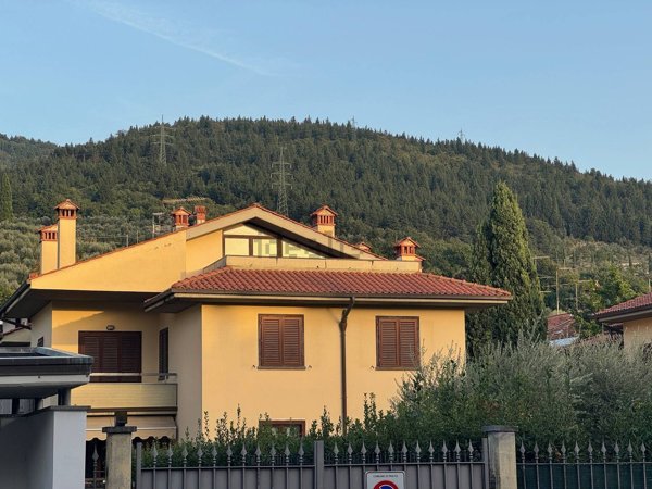 appartamento in vendita a Prato