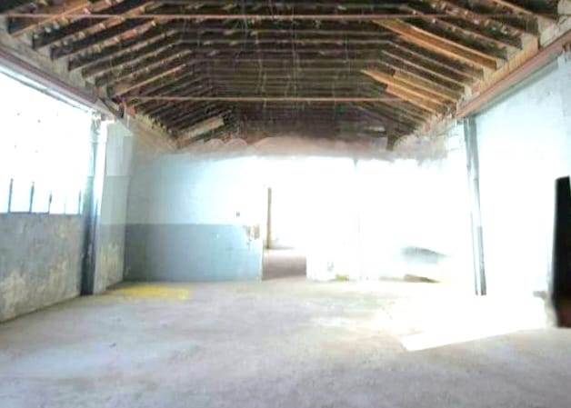 ufficio in vendita a Prato in zona Galciana