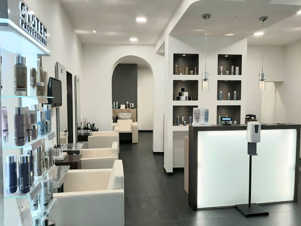 negozio in vendita a Prato