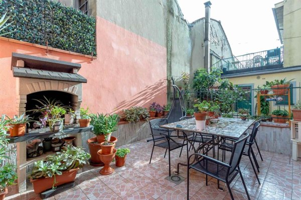 casa indipendente in vendita a Prato