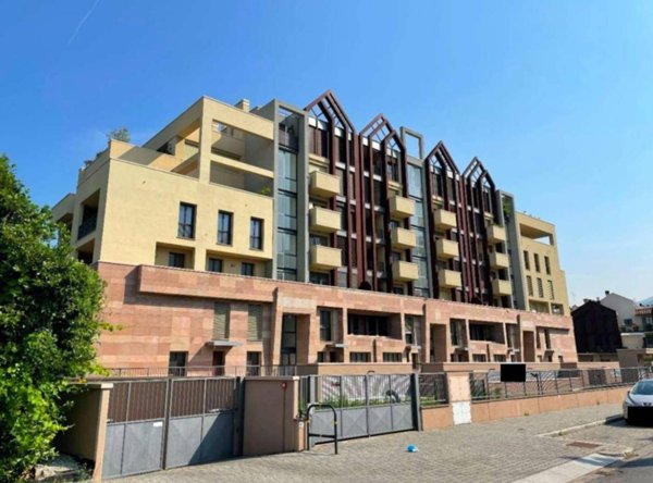 appartamento in vendita a Prato in zona Santa Lucia