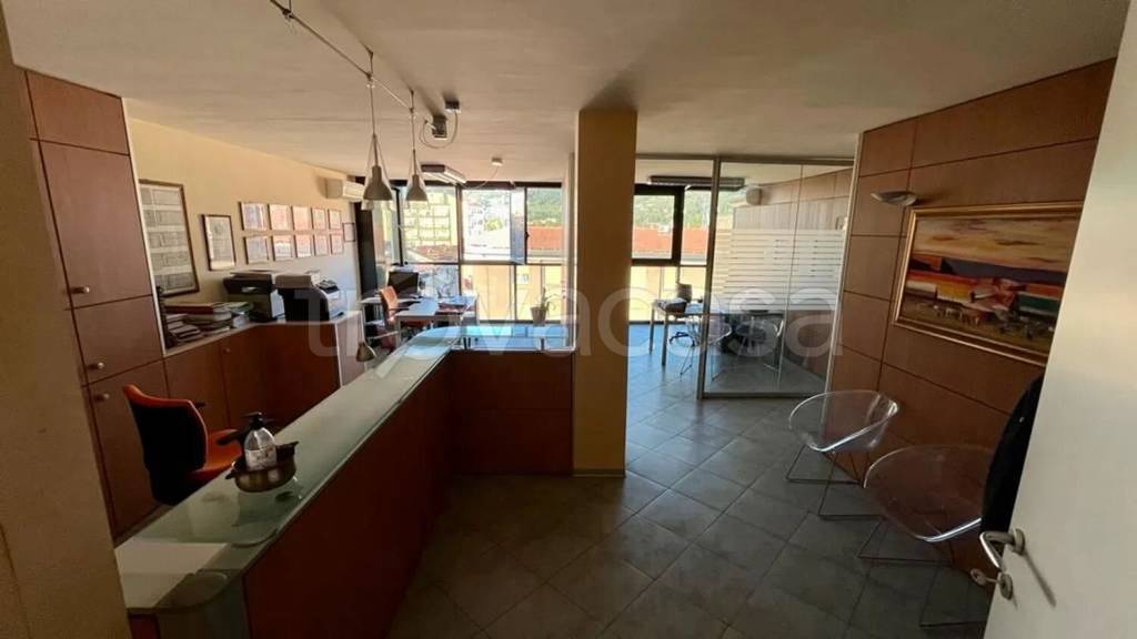 ufficio in vendita a Prato