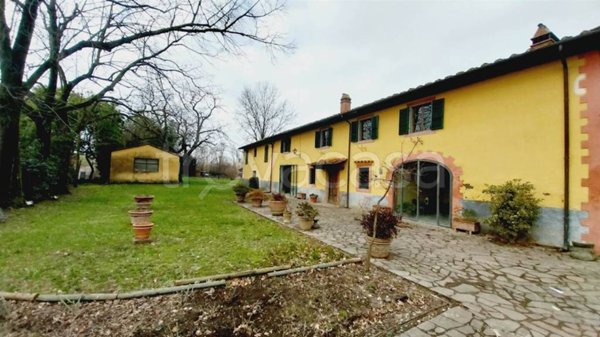villa in vendita a Prato in zona Casale