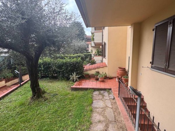 appartamento in vendita a Prato in zona Carteano