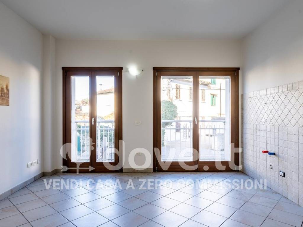 appartamento in vendita a Prato in zona Iolo