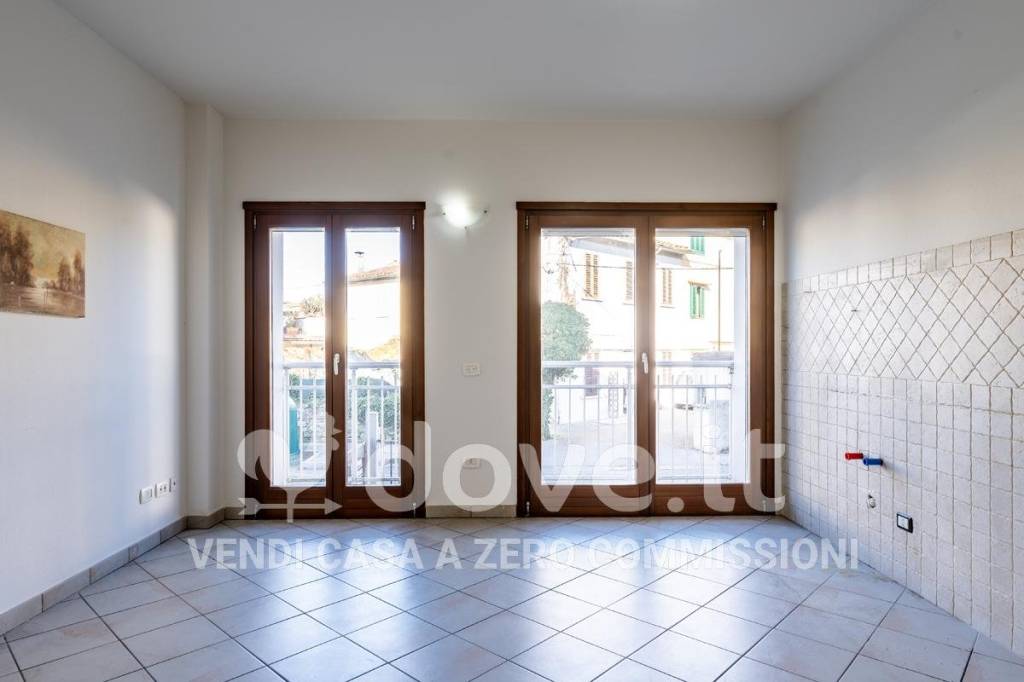 appartamento in vendita a Prato in zona Iolo