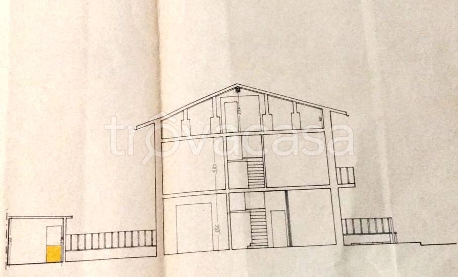 casa indipendente in vendita a Prato