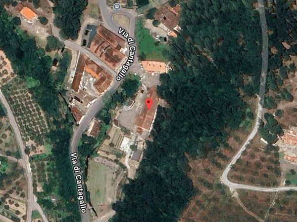 casa indipendente in vendita a Prato in zona Figline