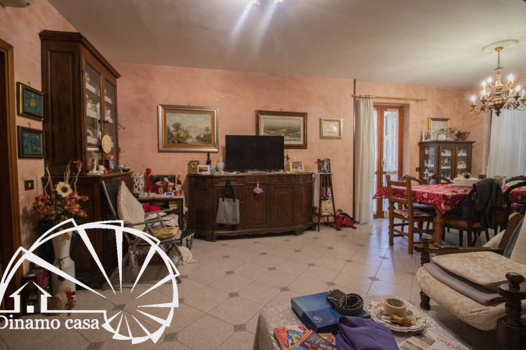 appartamento in vendita a Prato in zona La Macine