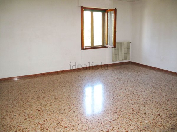 appartamento in vendita a Prato in zona Fontanelle