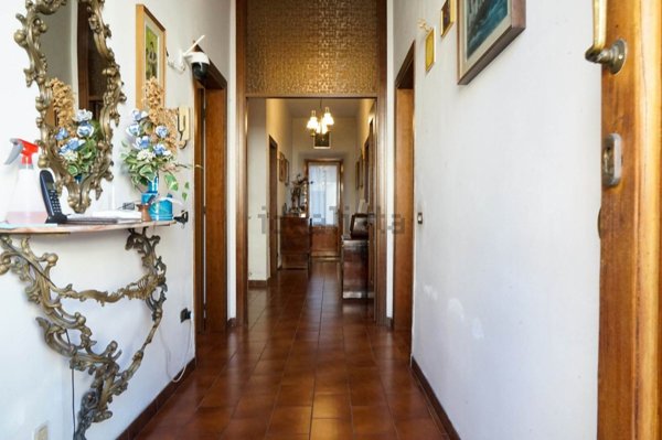 appartamento in vendita a Prato in zona Viaccia