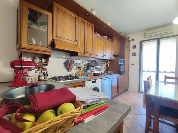 appartamento in vendita a Prato in zona Viaccia