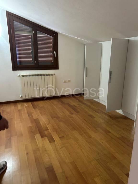 appartamento in vendita a Prato in zona Iolo