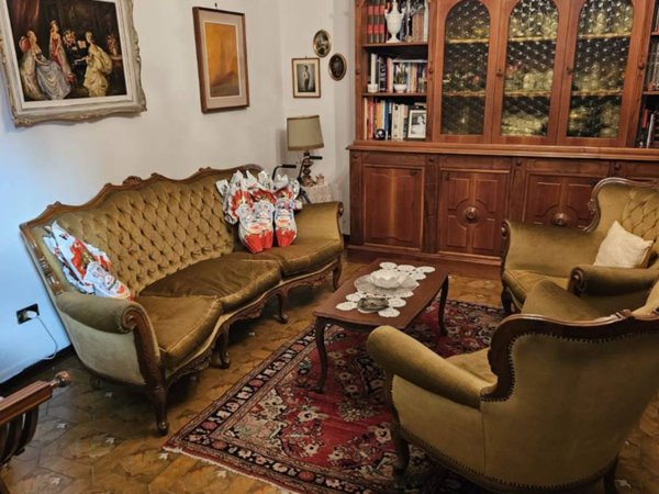 casa indipendente in vendita a Prato in zona Grignano