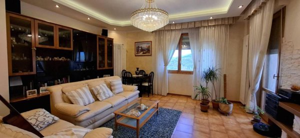 appartamento in vendita a Prato in zona Le Badie