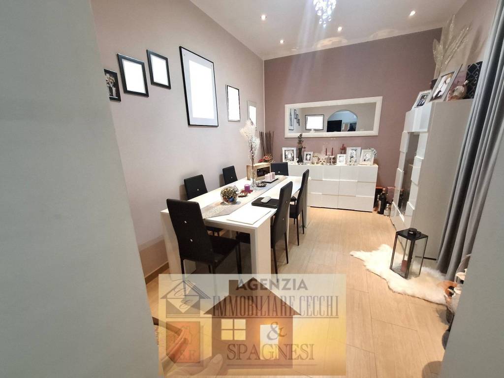 casa indipendente in vendita a Prato