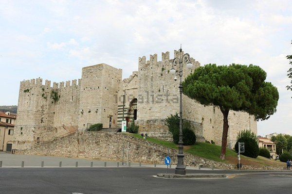 appartamento in vendita a Prato in zona Santa Maria