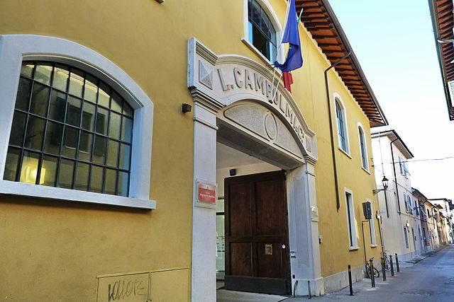 appartamento in vendita a Prato in zona Santa Maria