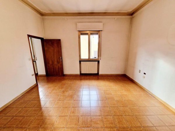 casa indipendente in vendita a Prato in zona Paperino