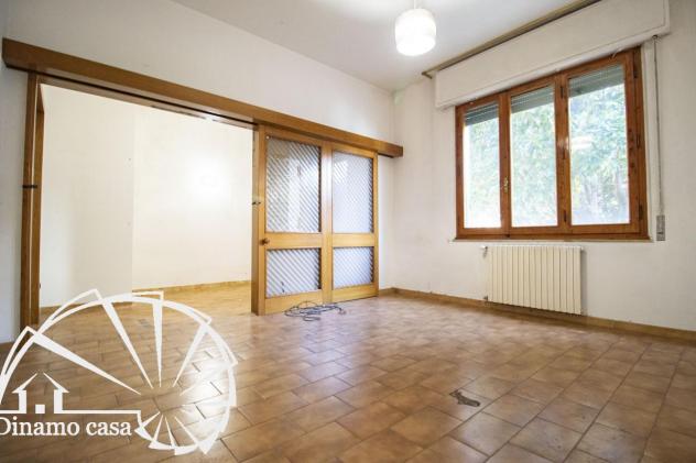 casa indipendente in vendita a Prato in zona San Giusto